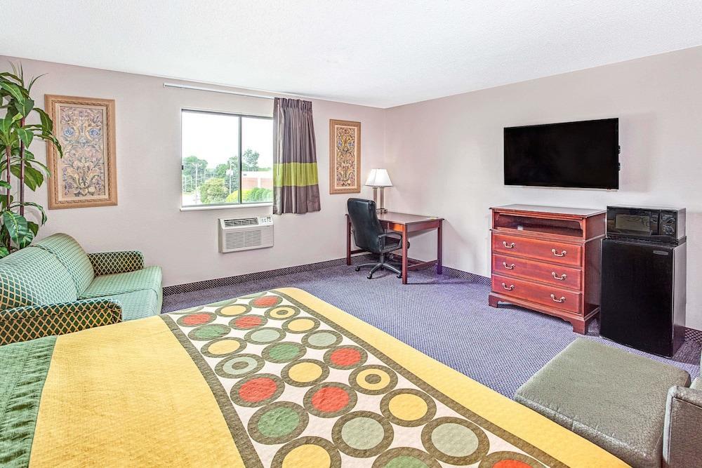Quality Inn Atlanta Airport-Central College Park Exterior photo