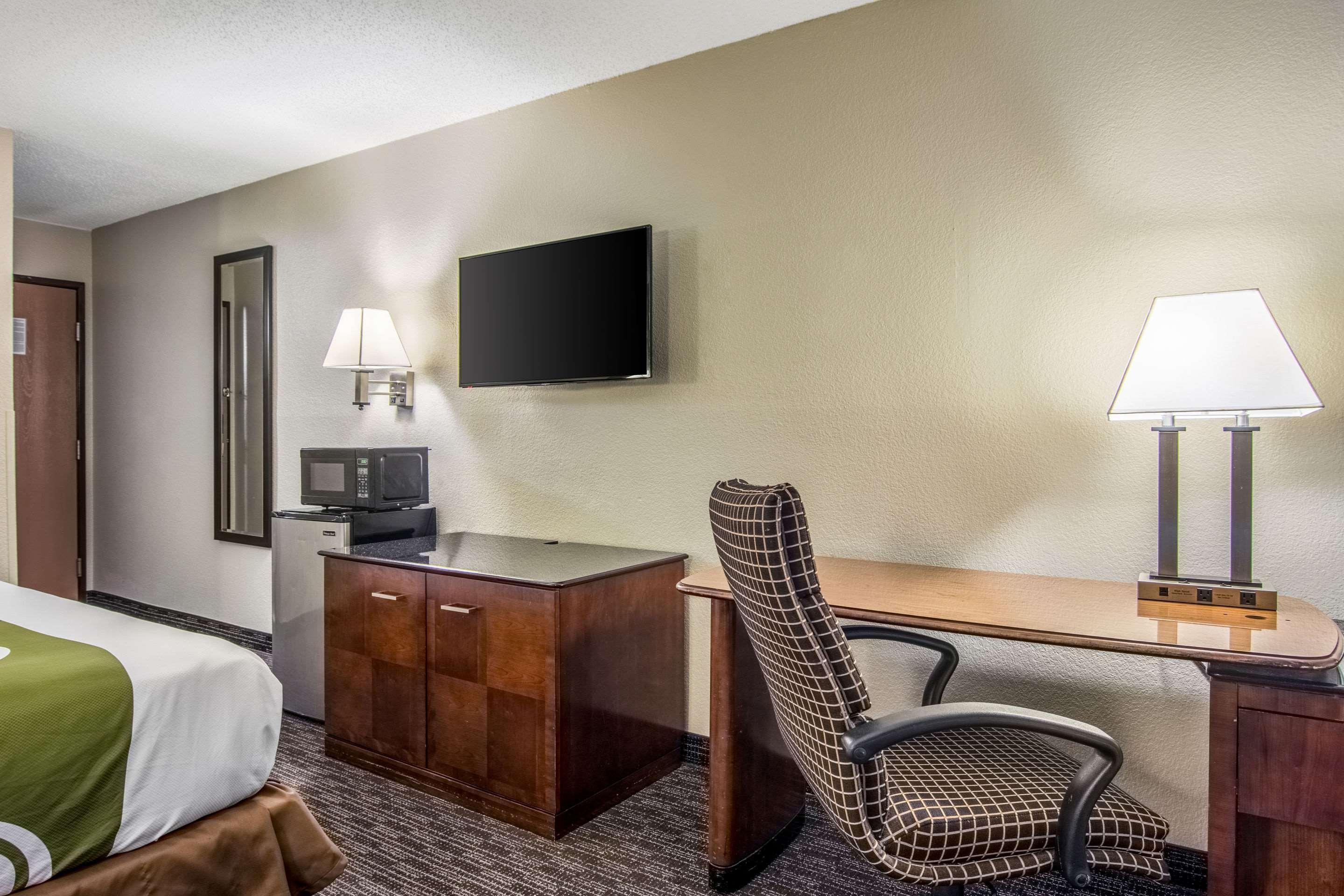Quality Inn Atlanta Airport-Central College Park Exterior photo