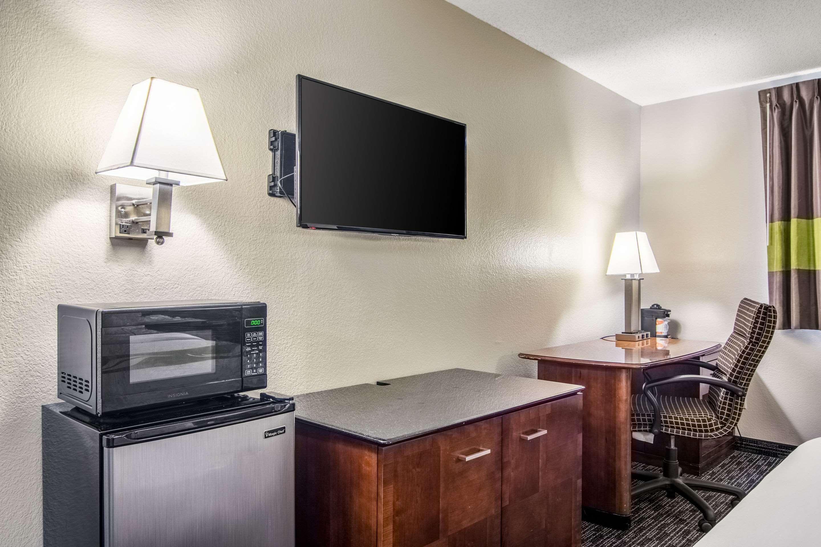 Quality Inn Atlanta Airport-Central College Park Exterior photo